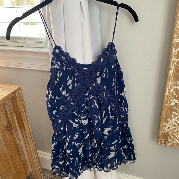 Moon River camisole - Picture 2 of 3